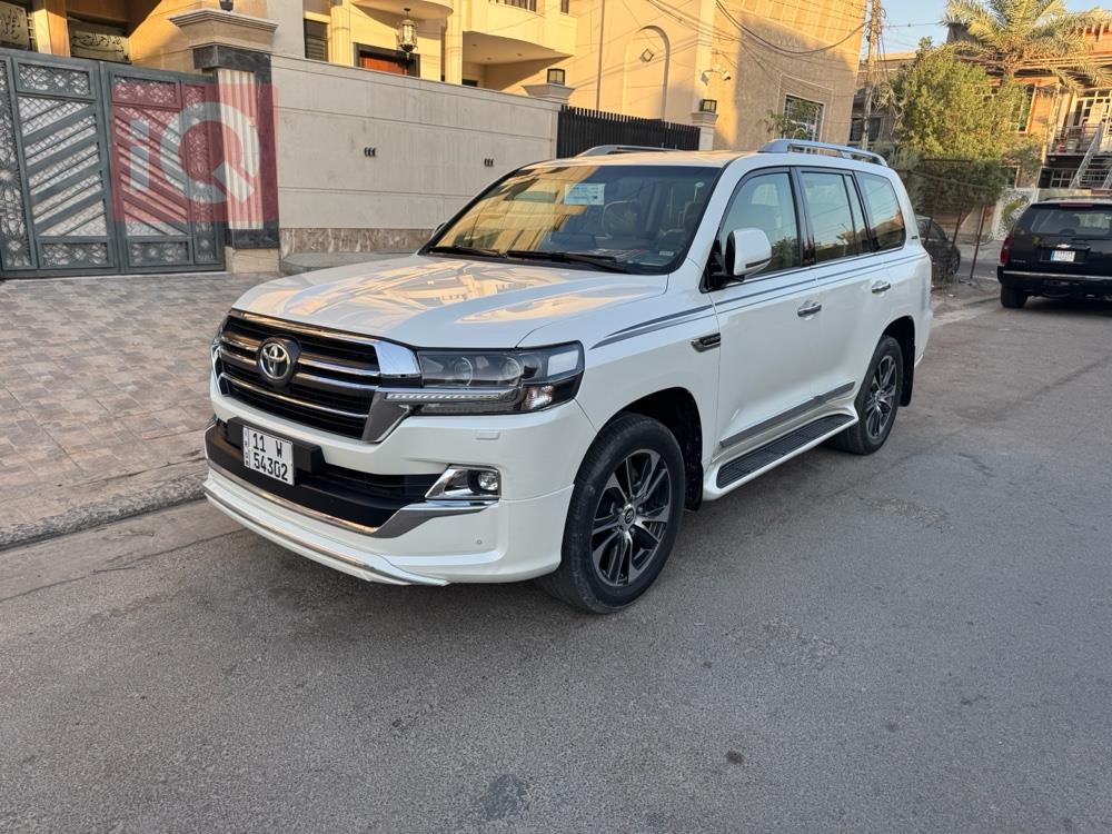 تويوتا لاندكروزر
